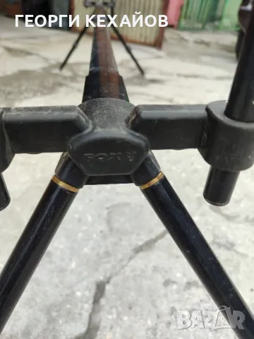 риболовна стойка fox и принадлежности,кеп, калъф, топчета , снимка 3 - Такъми - 50285620