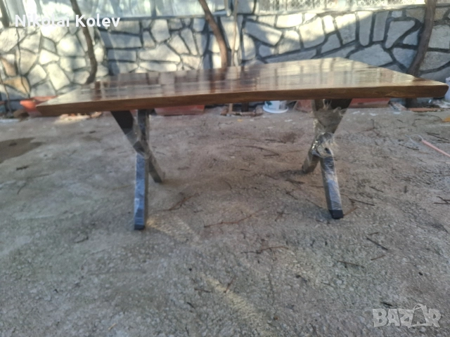 Холна маса от масив орех, снимка 3 - Маси - 52937404