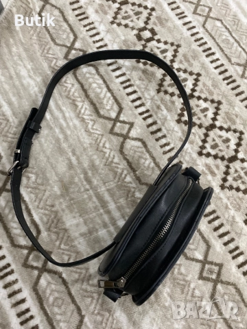 Дамска мини чанта, снимка 3 - Чанти - 52335580