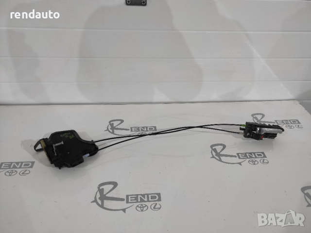 Задна дясна брава за врата Toyota Corolla Verso 2001-2003 