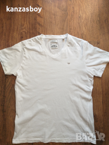 diesel - страхотна мъжка тениска КАТО НОВА, снимка 4 - Тениски - 36198956