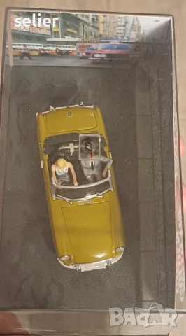 Това е колекционерски модел на автомобил MGB в мащаб 1:43, който е част от официалната серия „The Ja, снимка 6 - Колекции - 53447279