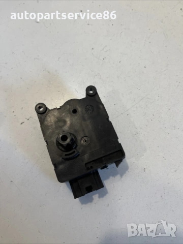 Мотор за клапа на нагревателя за Jeep Commander 3.0 CRD (2010) 51961F, 929585P, снимка 2 - Части - 53476997