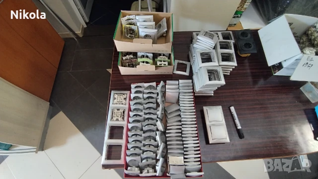 Контакти и ключове LEGRAND еднополюсни девиаторни и сериен, снимка 7 - Ключове, контакти, щепсели - 50992487