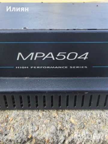 Усилвател, снимка 3 - Ресийвъри, усилватели, смесителни пултове - 52151387