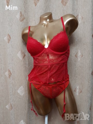 M  К-т Червен дантелен корсет с жартиери и полупрашка , снимка 5 - Корсети, бюстиета, топове - 41057488