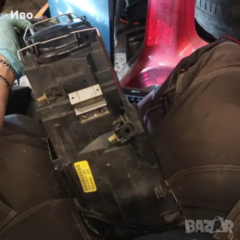 десен фар за Volvo C30 Волво Ц30, снимка 3 - Части - 56092655