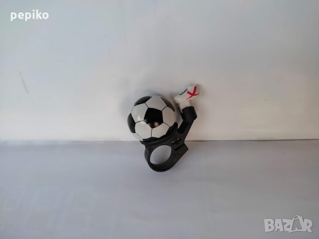 Продавам колела внос от Германия Звънец за велосипед FUTBOLL топка