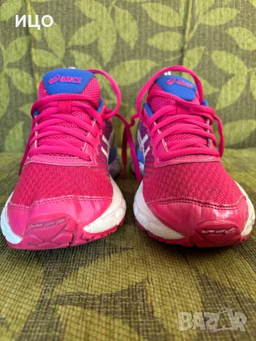 Дамски маратонки ASICS Gel-Nimbus 18, снимка 2 - Маратонки - 50539346