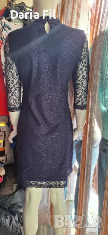Тъмносиня дантелена рокля с прозрачни ръкави , снимка 2 - Рокли - 48060995