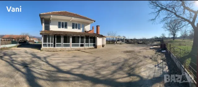 Пред гората двор 900кв с къща на два етажа на 15мин от морето , снимка 2 - Къщи - 48378709