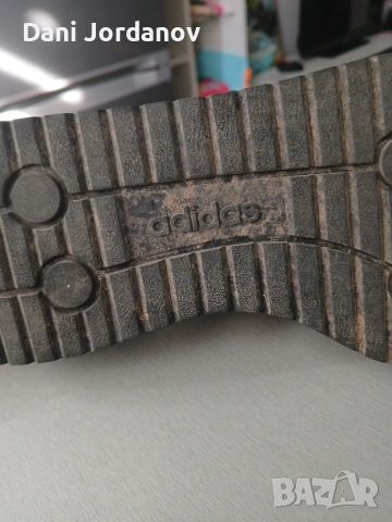 Дамски маратонки Адидас, снимка 3 - Маратонки - 53790468