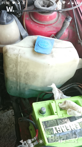 Съд за течност за чистачки за Passat B3/B4