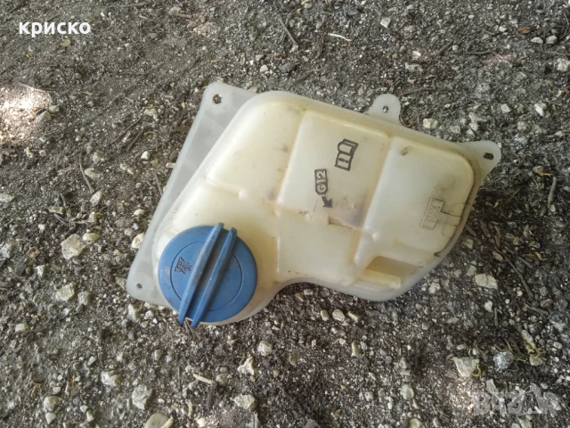 казанче антифриз пасат, снимка 4 - Части - 48000719