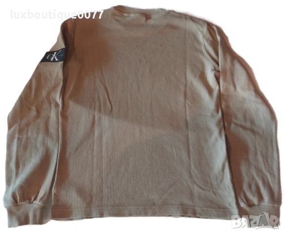 Чисто нов без етикет мъжки пуловер Calvin Klein Jeans , снимка 2 - Пуловери - 51636907