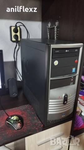 СПЕШНО! Настолен компютър , снимка 2 - Геймърски - 52827544