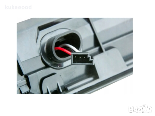 Дръжка (лайстна) за багажник на Mini Clubman R55, снимка 4 - Части - 51817844