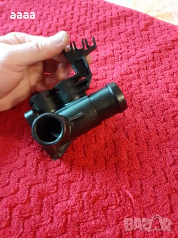 Фланец охладителна система за голф 3 венто, снимка 6 - Части - 36028534