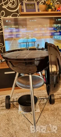 Барбекю на въглища Weber - Compact, скара 47 cm, черно