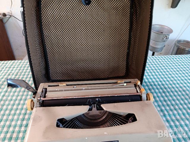 Марица 12 пишеща машина, снимка 5 - Антикварни и старинни предмети - 42567718