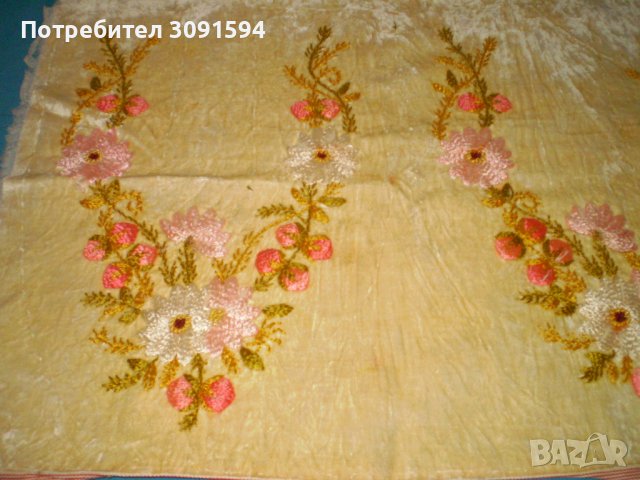 Ръчно бродиран матив за терлъци 19 ти век бродерия на кадифе, снимка 3 - Антикварни и старинни предмети - 42245430