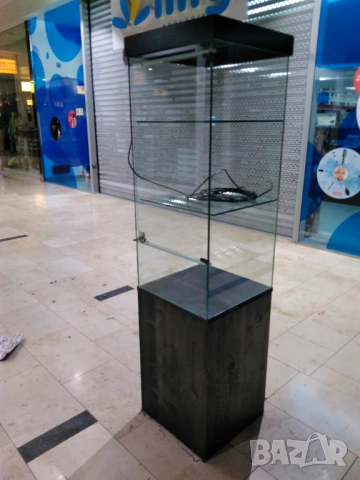 Продавам търговско обзавеждане (щандове, витрини, оборудване) за магазин, снимка 5 - Оборудване за магазин - 53720359