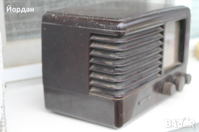 Бакелитово радио , снимка 3 - Радиокасетофони, транзистори - 36145185