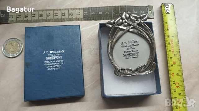 Рамка за снимки,посребрена,флорална,Англия в кутия, снимка 2 - Други стоки за дома - 52549302