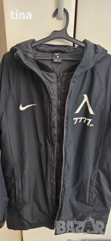 Яке Nike M, снимка 4 - Якета - 53662518