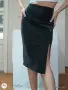Елегантна черна пола от еко кожа GUESS с висока талия и цепка, снимка 3
