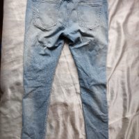 младежки панталон BERSHKA размер 42 , снимка 4 - Панталони - 42275437