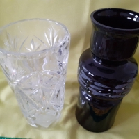 лот стъклени предмети за домакинството: 2 вази и гарафа, снимка 1 - Други - 36057354