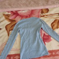  Дамска блуза , снимка 2 - Блузи с дълъг ръкав и пуловери - 42046587