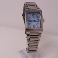 FESTINA Дамски кварцов часовник със седефен циферблат, снимка 2 - Дамски - 44793182