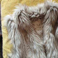 Дамски елек плетен цвят бежов H&M, снимка 1 - Сака - 44821296