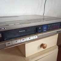 Продавам Betamax Видеорекордер Sony SL-200ME, снимка 1 - Плейъри, домашно кино, прожектори - 34186965