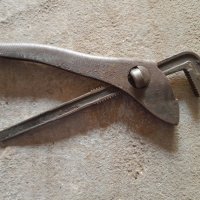 Тръбен ключ, снимка 2 - Антикварни и старинни предмети - 42655077