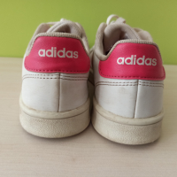 Маратонки adidas  номер 32, снимка 3 - Детски маратонки - 36159323