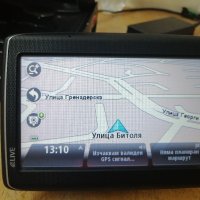 Навигация GPS TomTom Go Live 825 5" Europe, снимка 1 - TOMTOM - 42457991