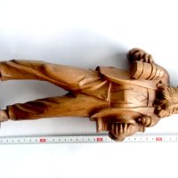 Стара голяма дървена фигура на ловец с лула и халба бира, снимка 6 - Антикварни и старинни предмети - 42060036