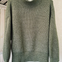 Разкошен пуловер кроп цвят olive , снимка 2 - Блузи с дълъг ръкав и пуловери - 44687054