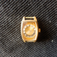 Стар дамски часовник Чайка, снимка 1 - Антикварни и старинни предмети - 44795408