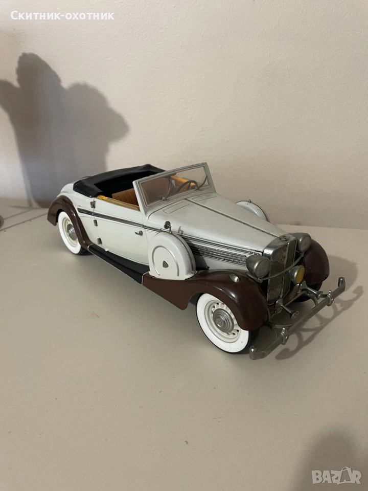 Метален модел на ретро автомобил, снимка 1