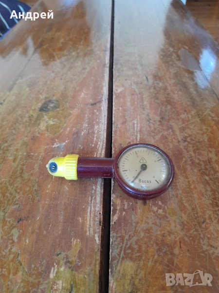 Стар манометър за гуми Becas, снимка 1
