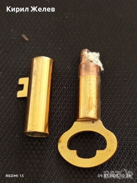 Много рядка колекционерска Бензинова Запалка Ключ за ЦЕНИТЕЛИ 50619, снимка 1