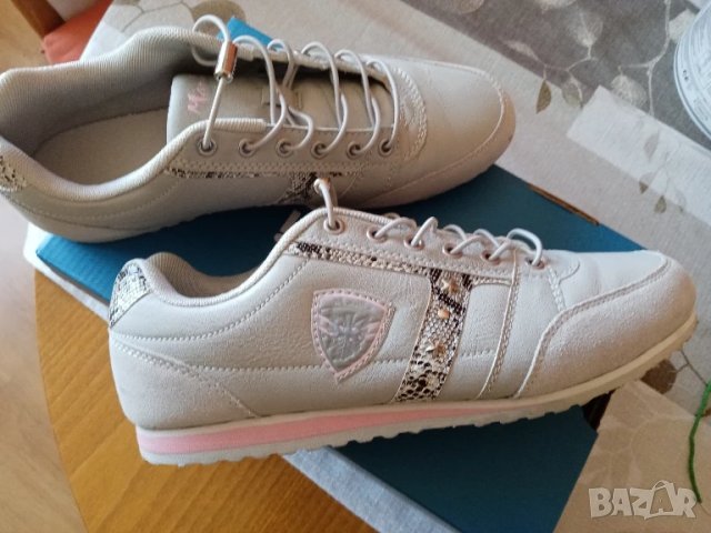 Спортни обувки MANIA