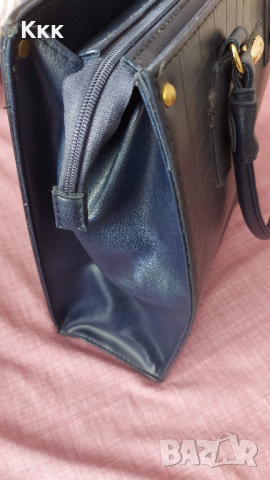 Дамска чанта, снимка 4 - Чанти - 36324205