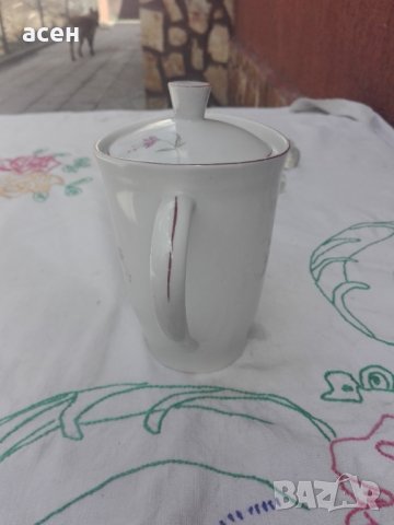 порцеланов чайник, снимка 4 - Аксесоари за кухня - 36085355