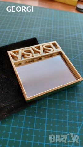 Yves Saint Laurent огледало