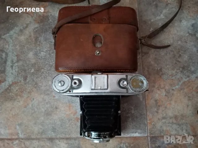 Три броя немски мехови фотоапарата, снимка 3 - Антикварни и старинни предмети - 48405062